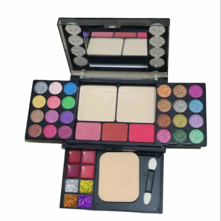 Beautiful Makeup kit